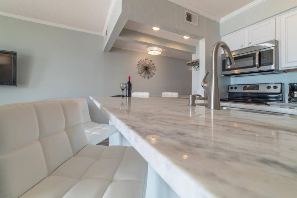 421-Fully Renovated, Wifi, Pool, Amazing Views, Near Bucs Stadium Tampa Eksteriør billede