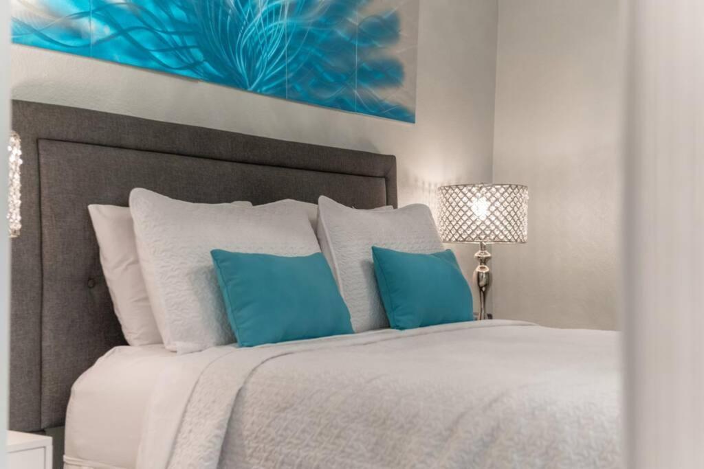 421-Fully Renovated, Wifi, Pool, Amazing Views, Near Bucs Stadium Tampa Eksteriør billede